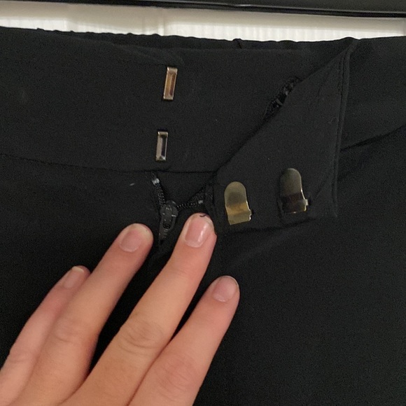 Ava & Viv Capris - Picture 3 of 9